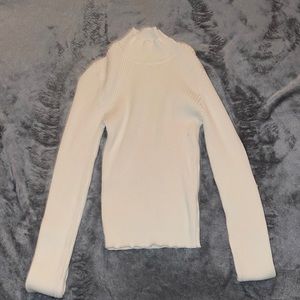 Mockneck long sleeved white shirt